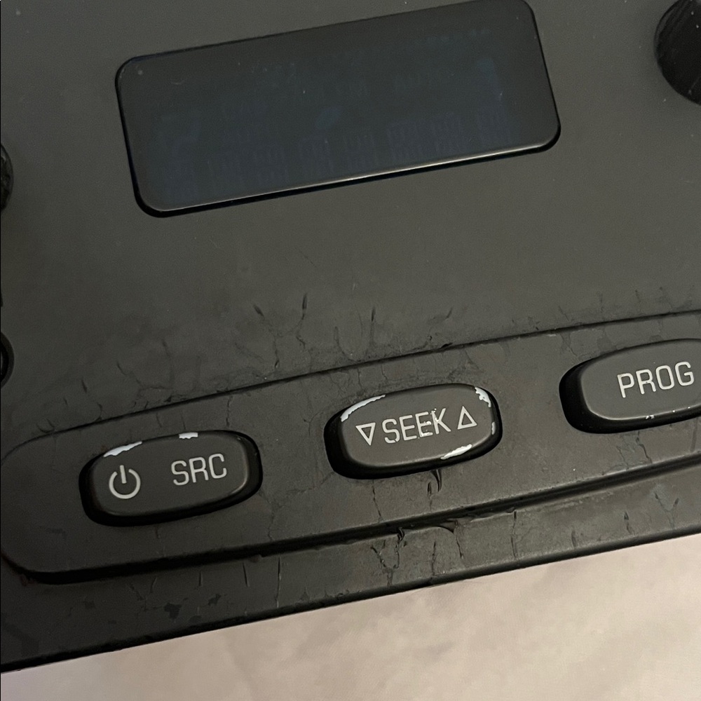 2003-2007 Hummer H2 Console Mounted Rear Audio Control - Picture 7 of 8